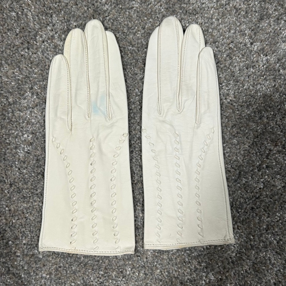 Vintage Cream White Leather Gloves Women Size 7 3/4 Decorative Cutout Detail
